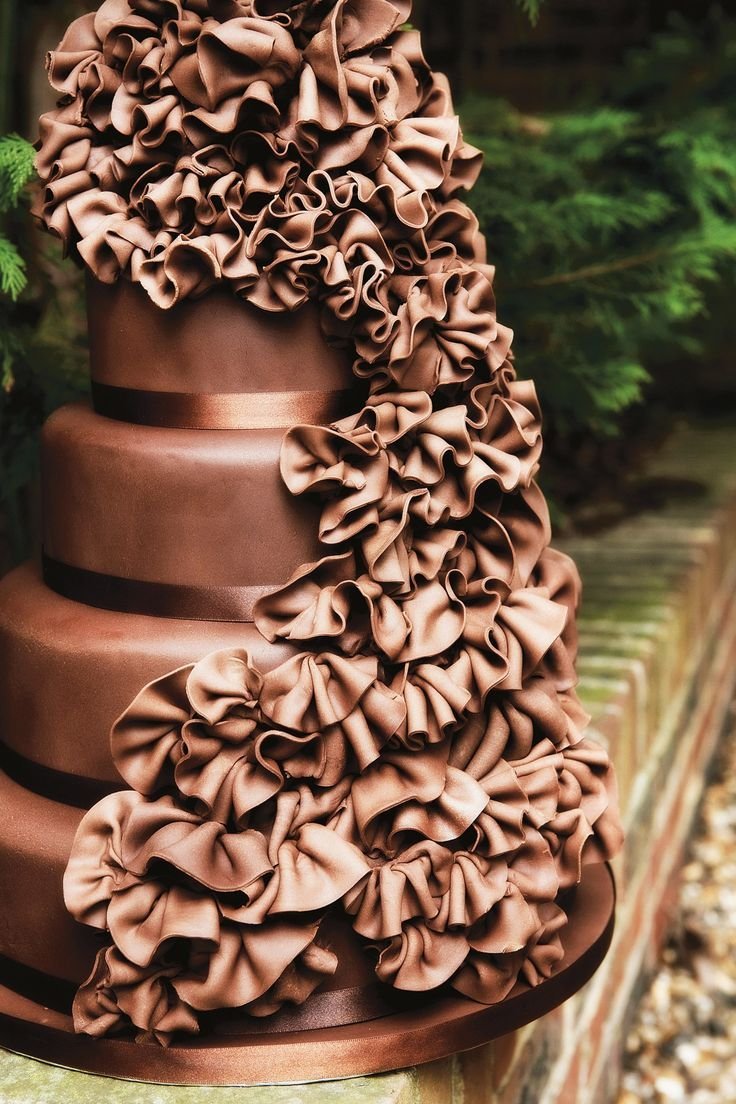 Шоколадный свадебный торт