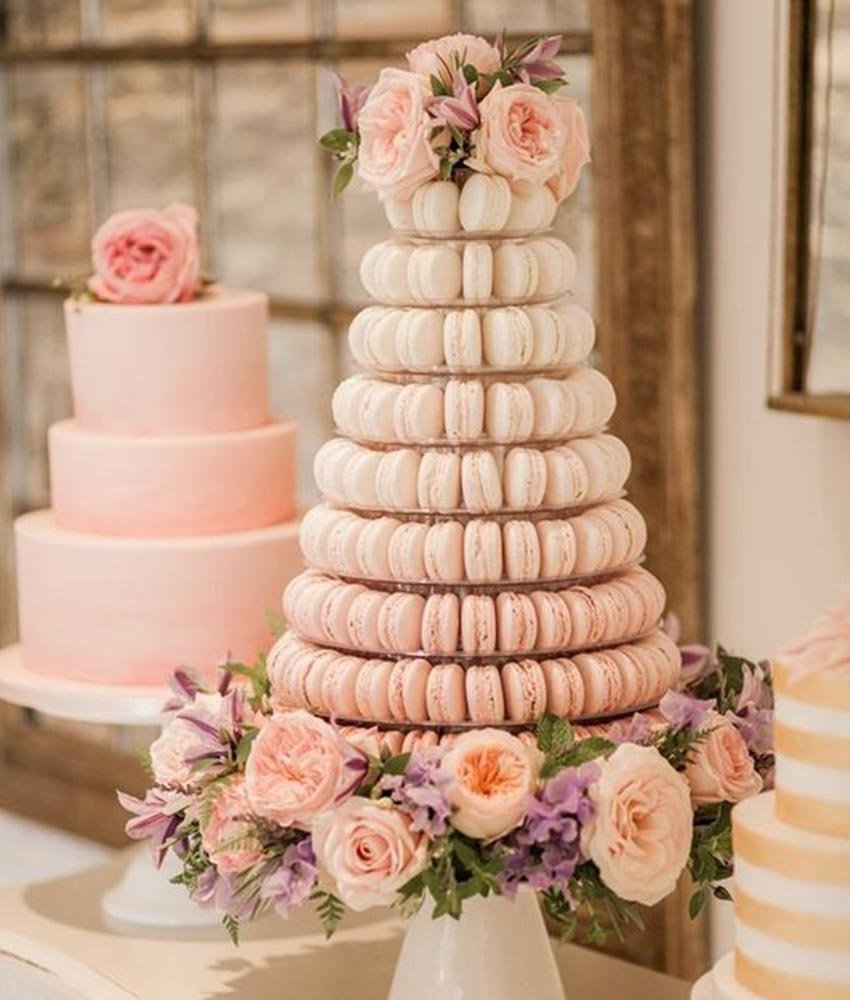 Свадебный торт с макарунс
