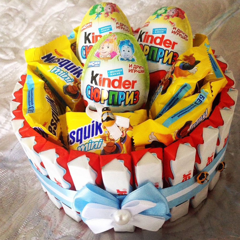 Подарок из конфет