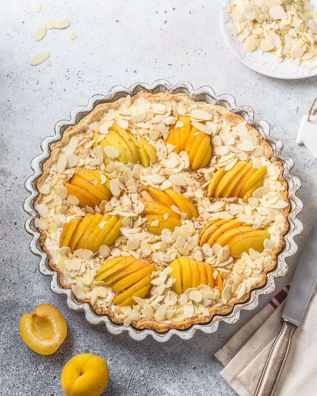 Торт с миндалем