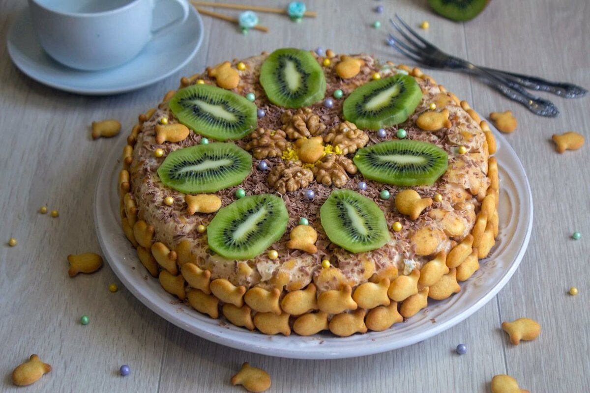 Торт с творожным кремом и фруктами