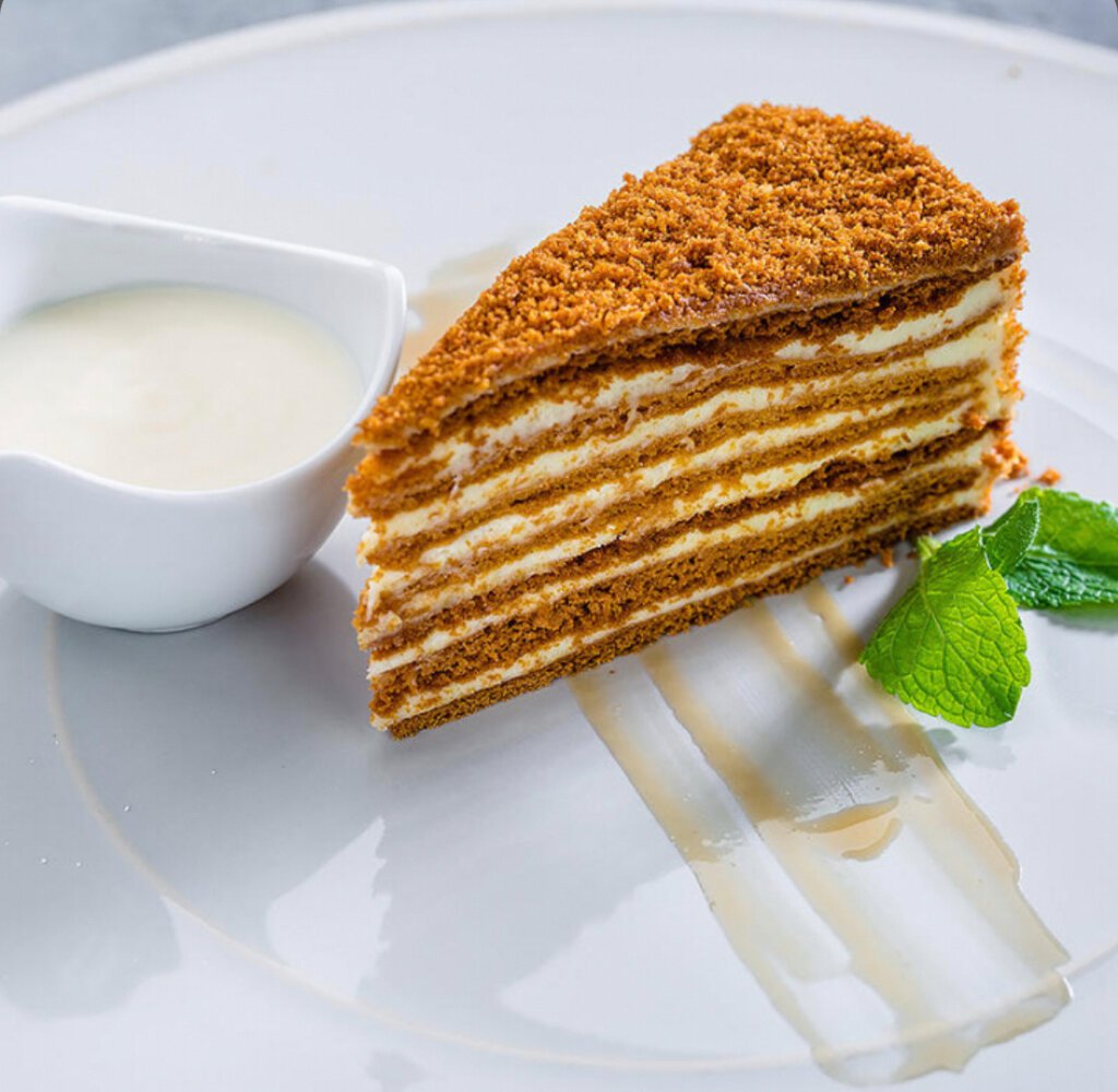 Сметанник из коржей кулинария