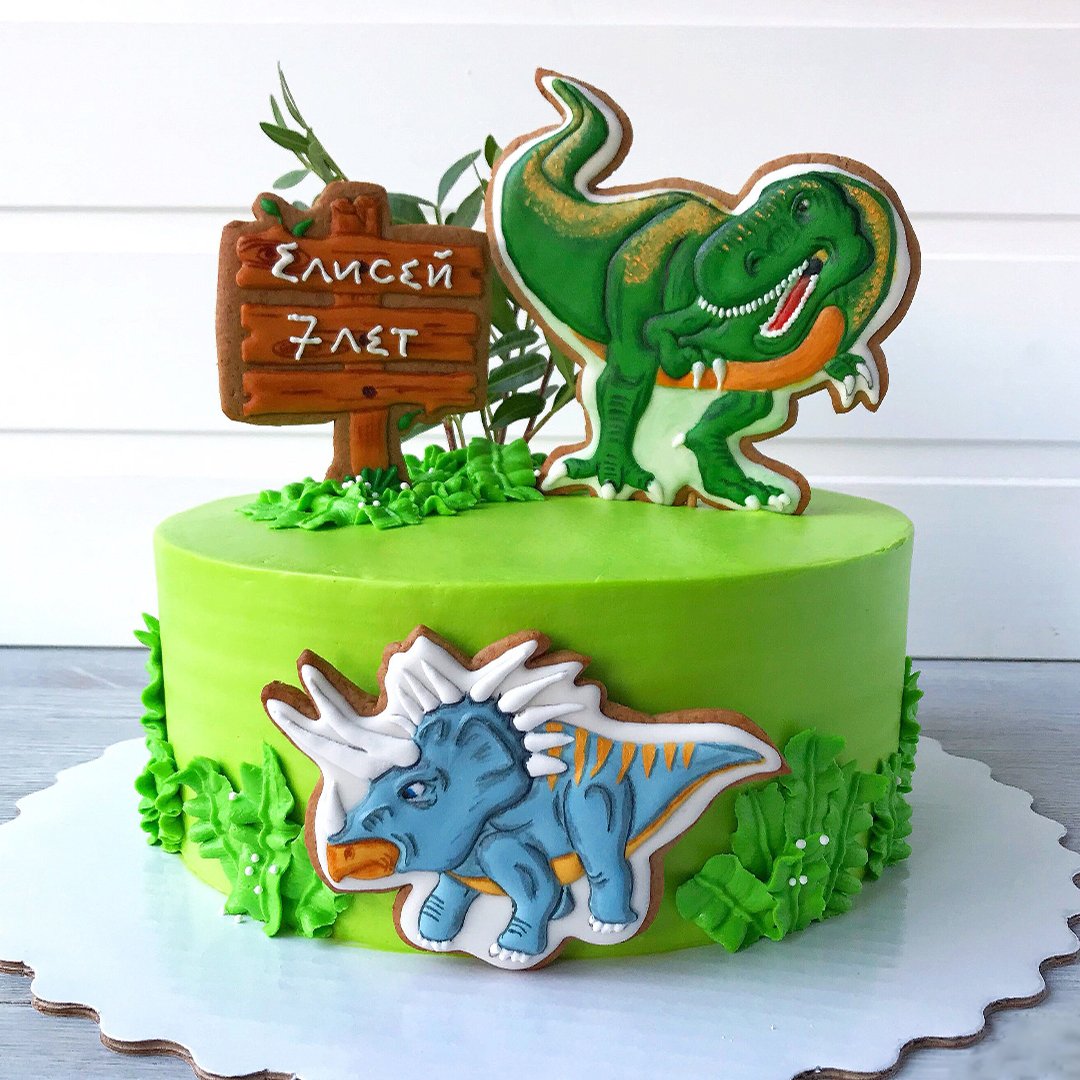 Двухъярусный торт с динозаврами