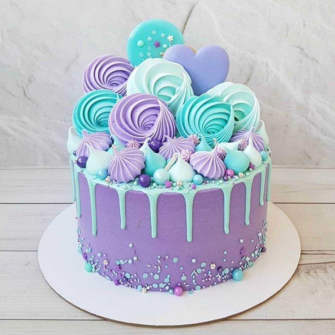 Декор торта для девочки