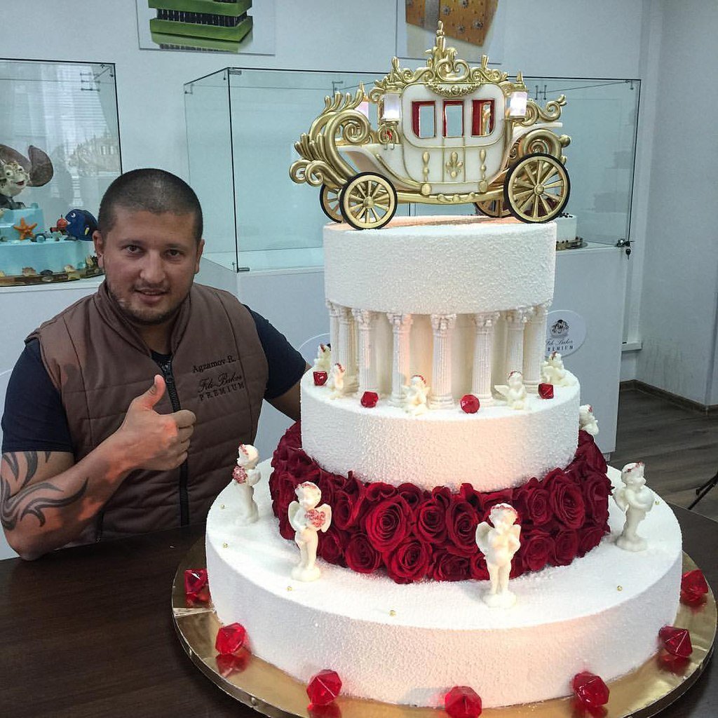 Свадебный торт Рената Агзамова замок