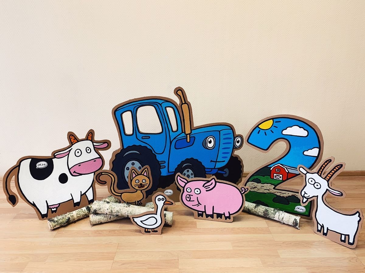 Тарелка синий трактор