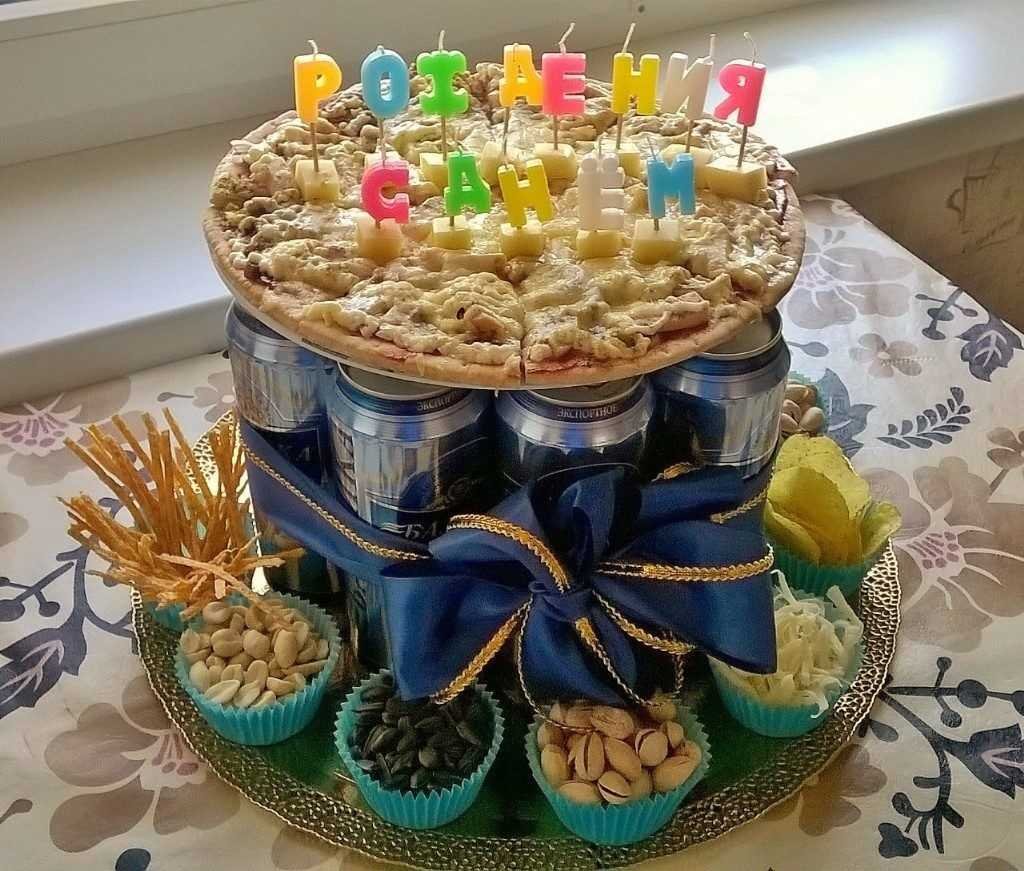 Упаковка подарка рубашка с галстуком