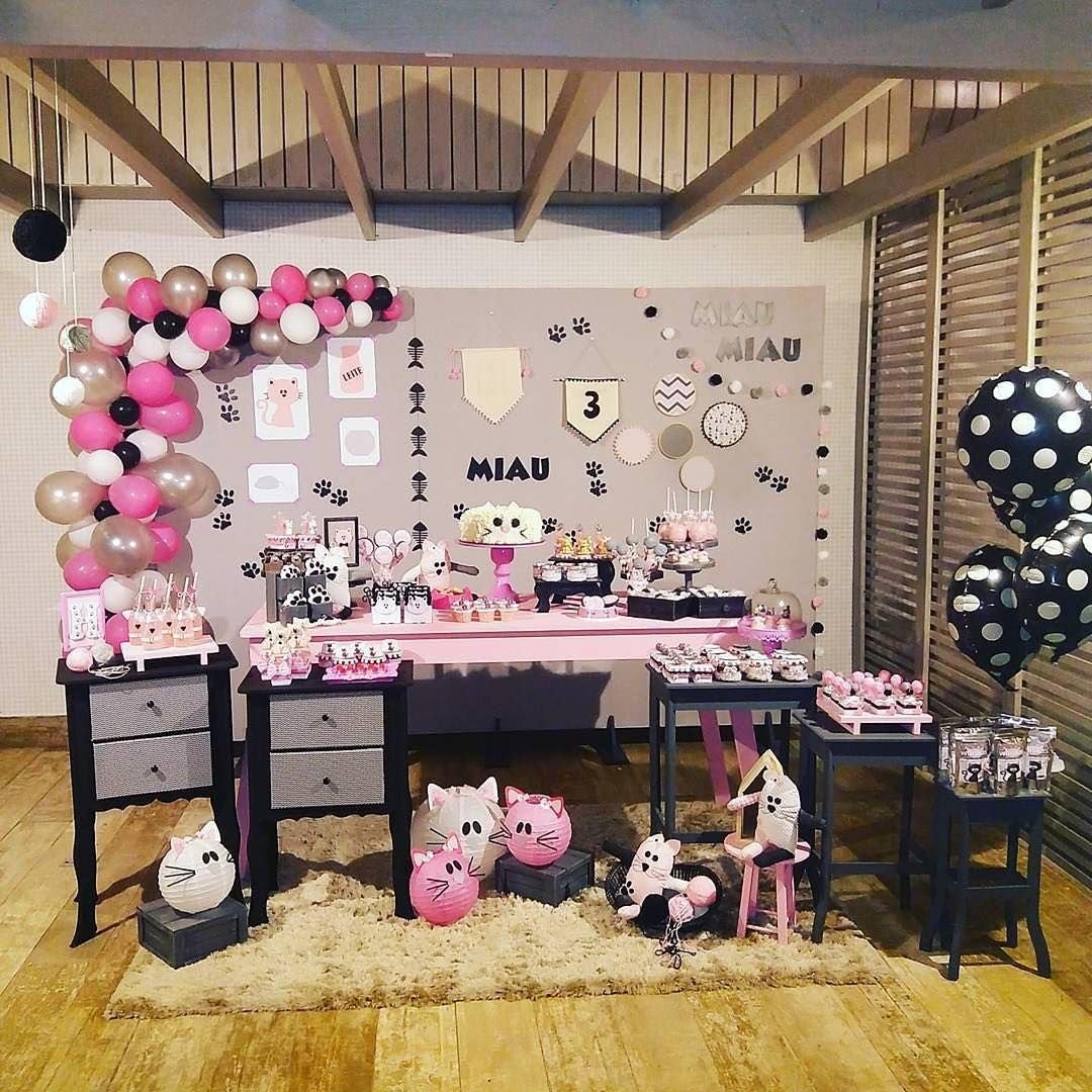 Кошачья вечеринка для детей