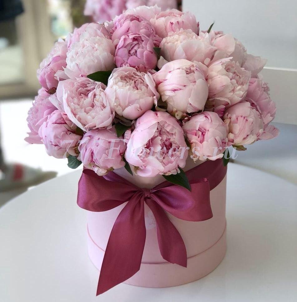 Букет пионов с днем рождения для женщины
