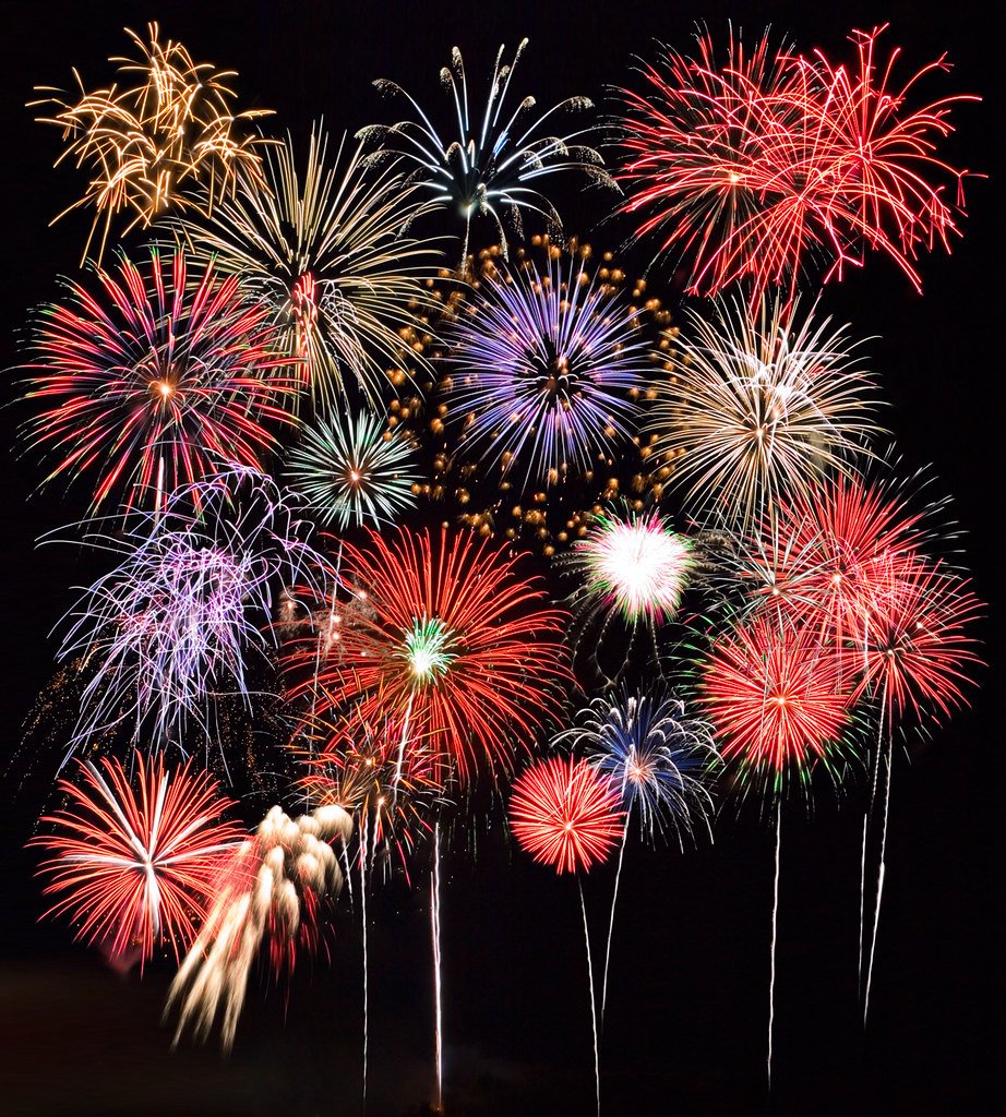 Салюты и фейерверки