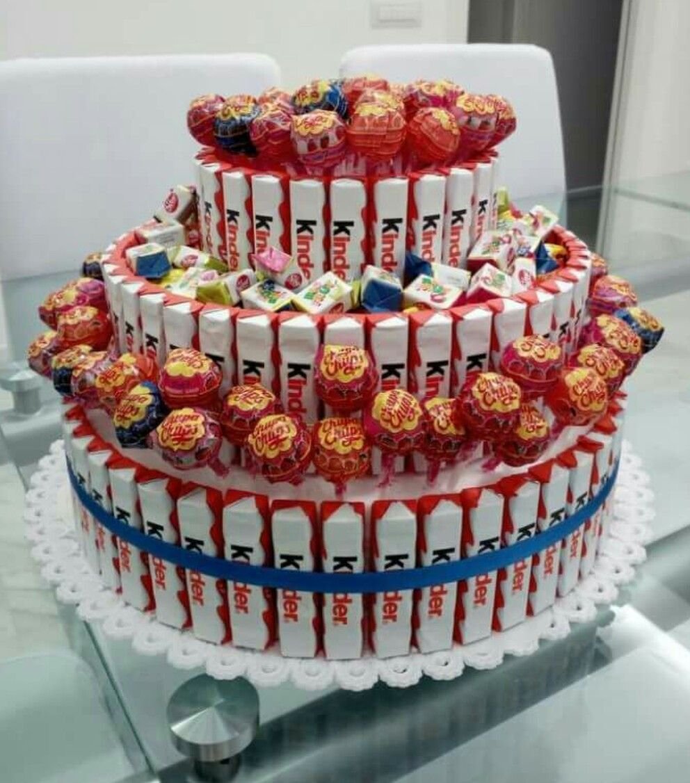 Подарок из киндеров