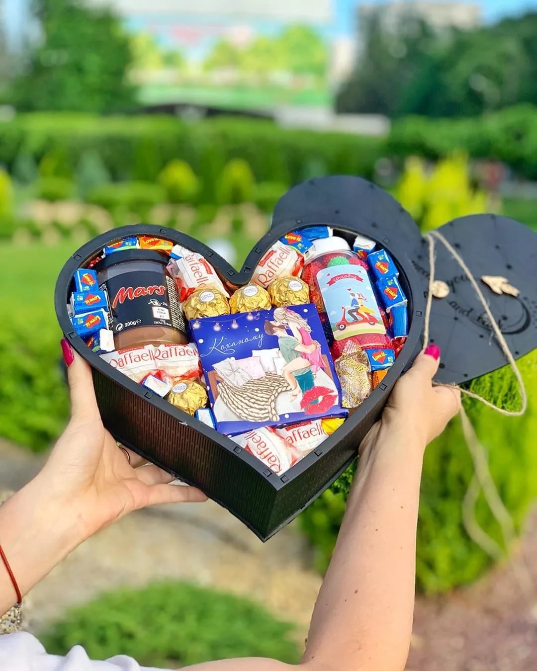 Коробка киндеров