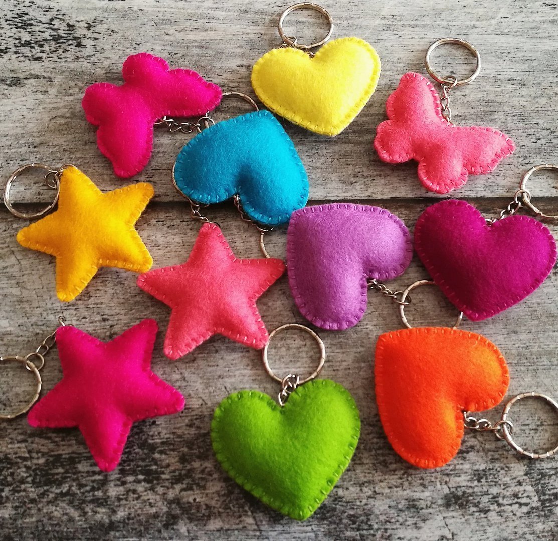 Игрушки из фетра брелки