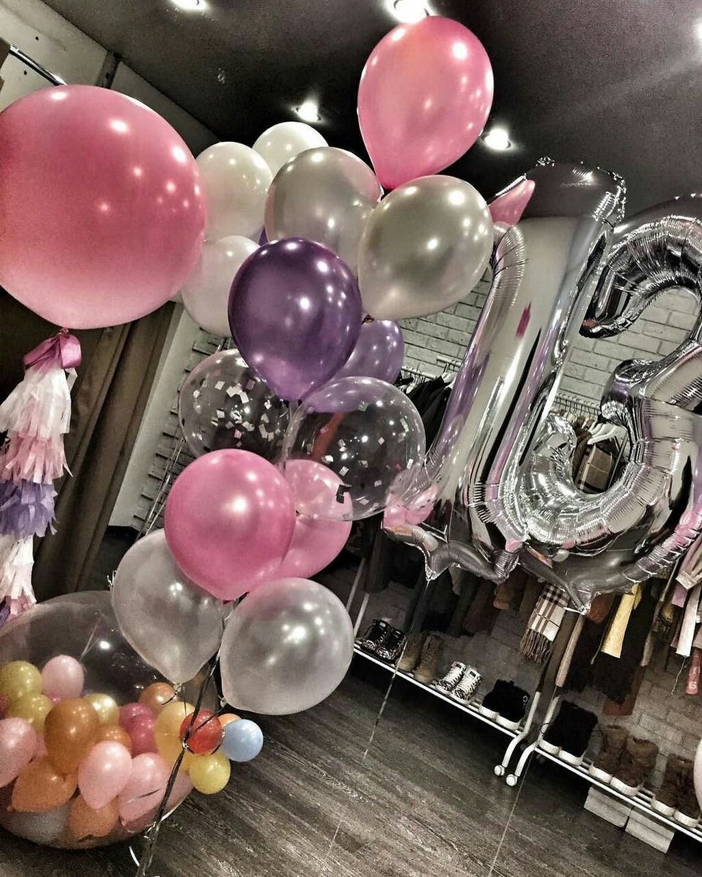 Комната с воздушными шарами