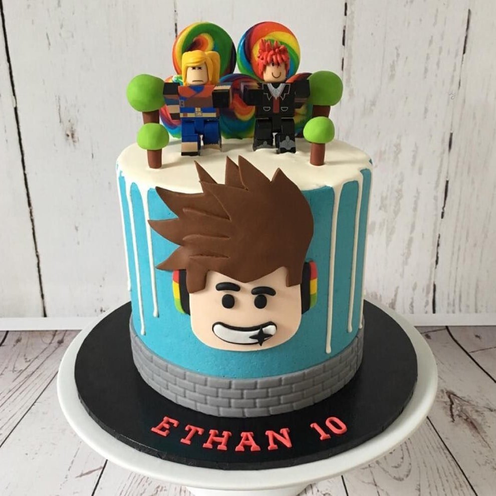 Торт с Роблоксом для мальчиков