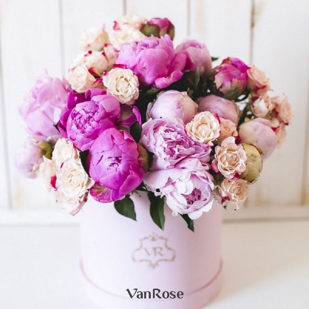 С днём рождения пионы