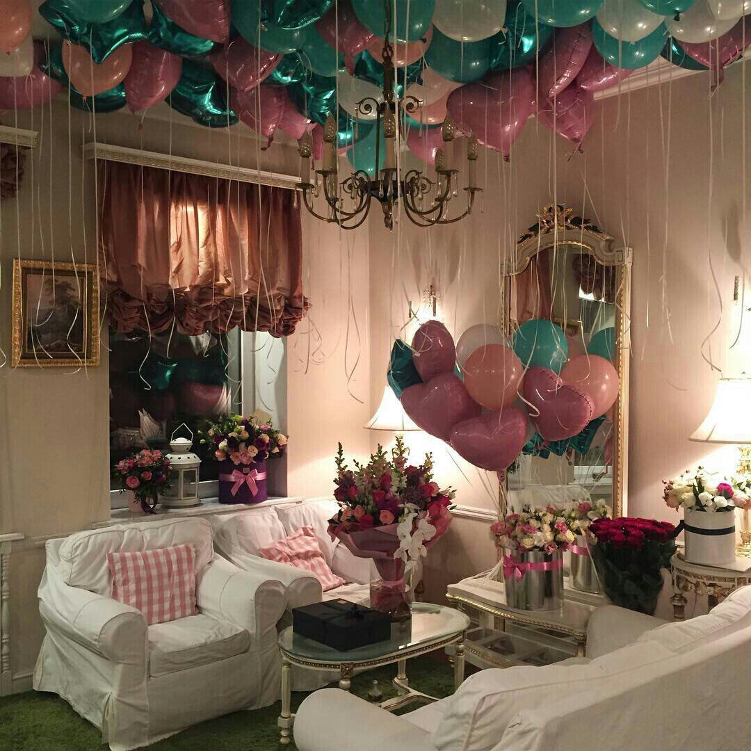 Украшение комнаты шарами