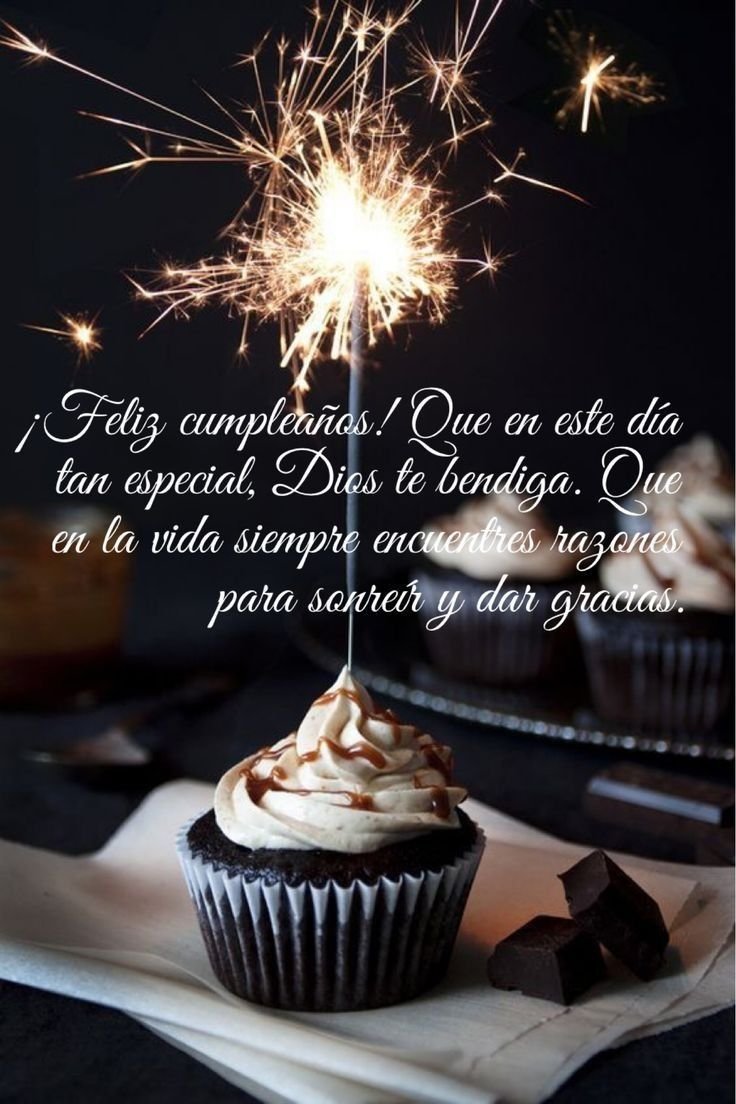 Эстетичные чёрные торты