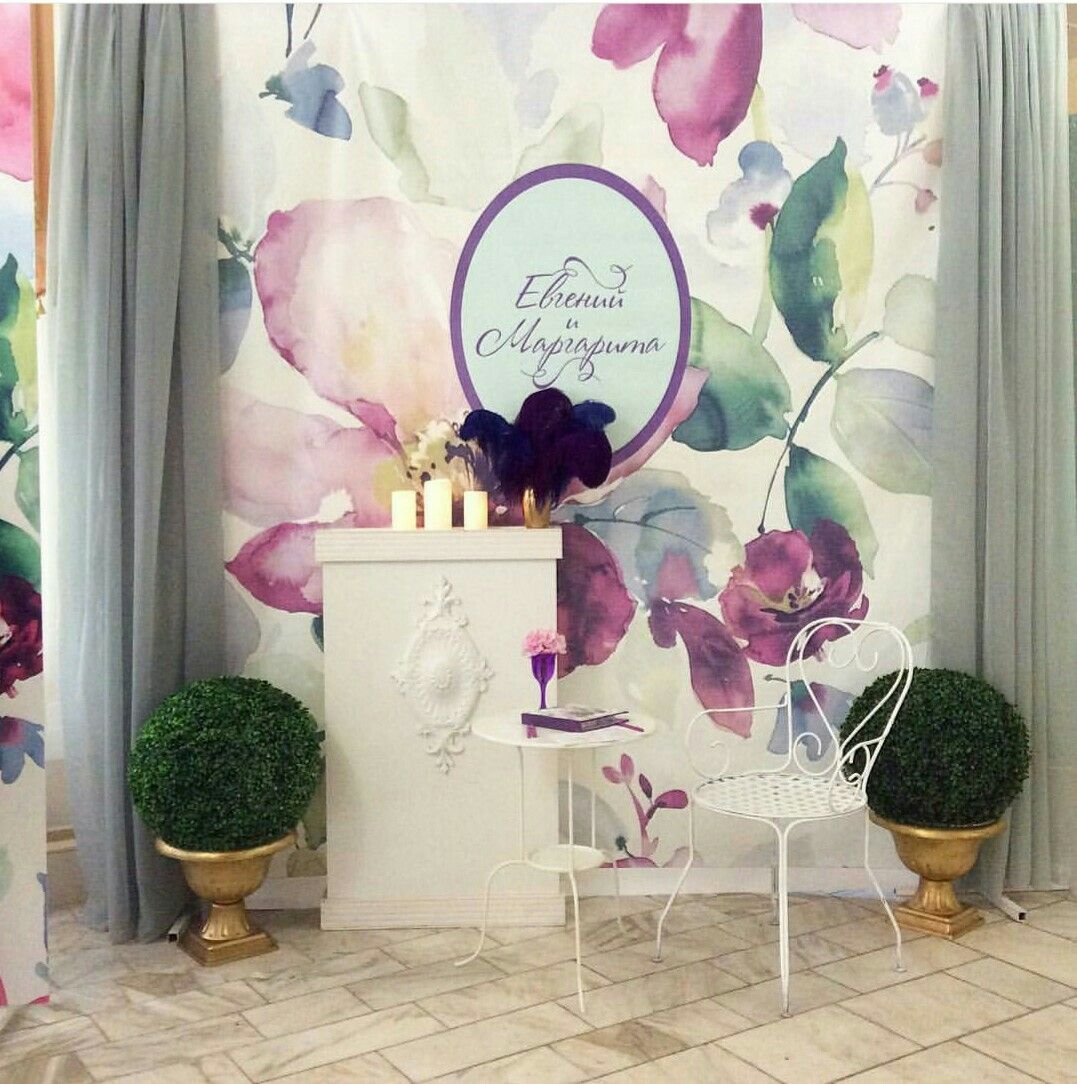 Зона ожидания в салоне красоты