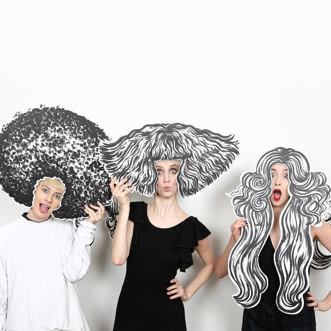 Декор стены в студии красоты