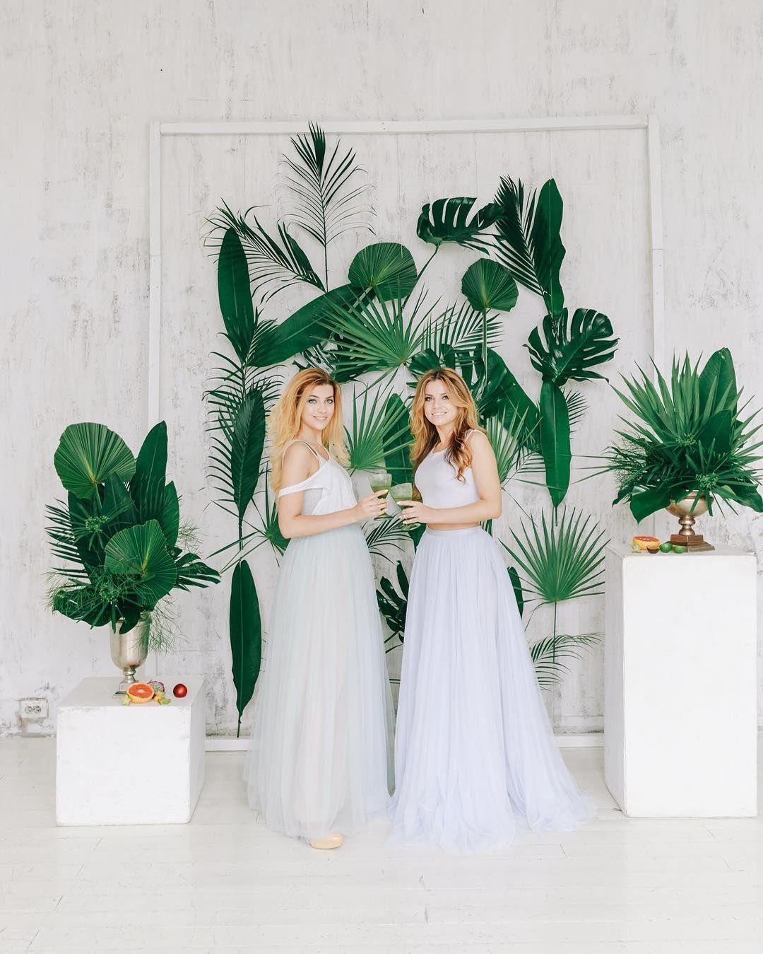 Стена из цветов