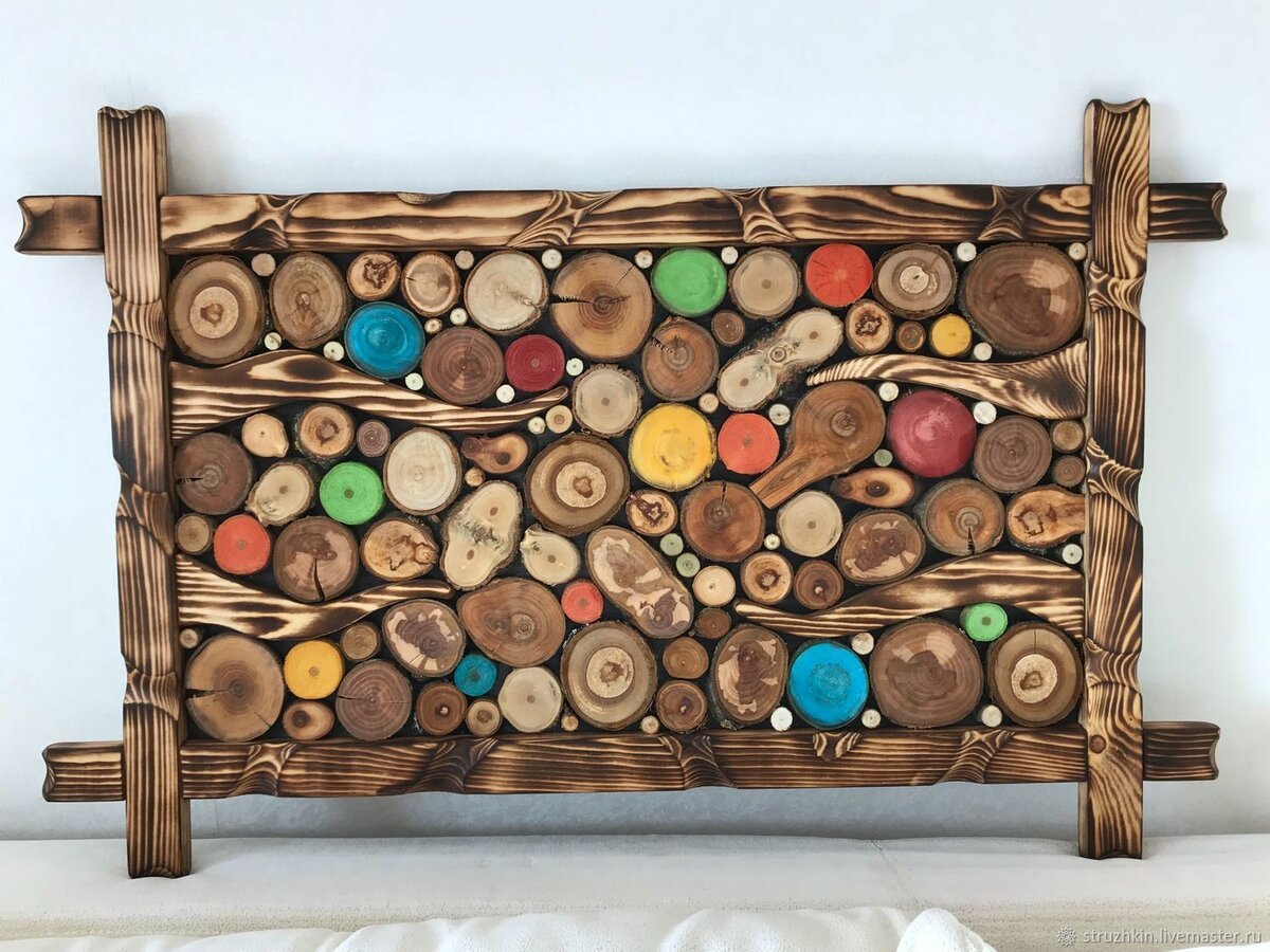 Панно из спилов дерева