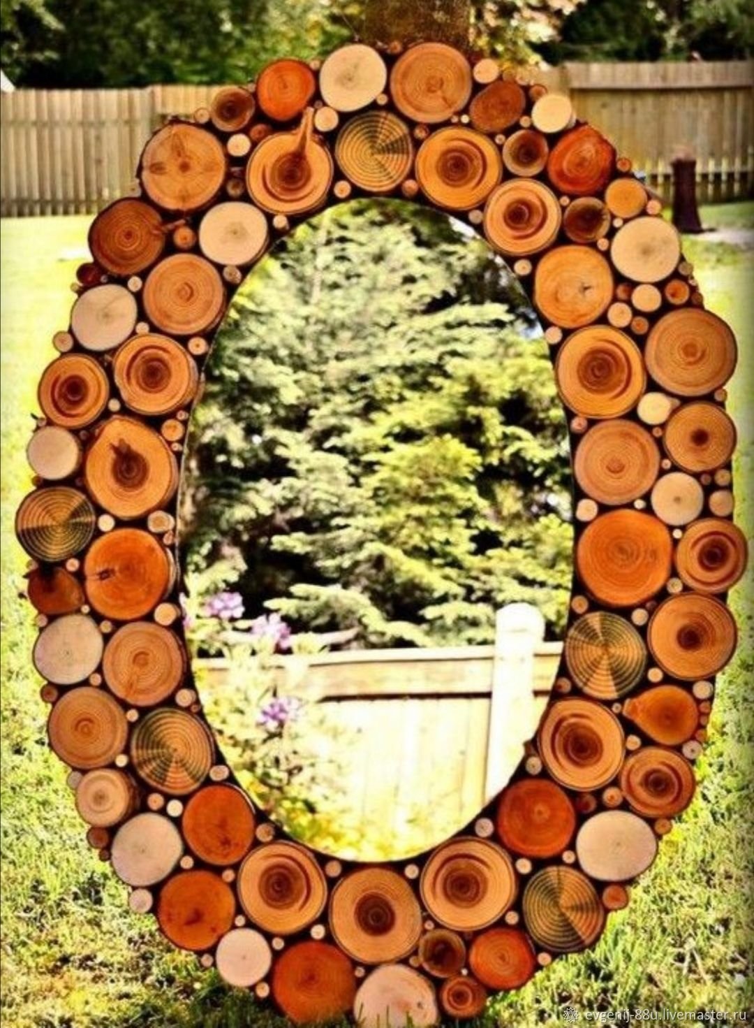 Зеркало из спилов дерева