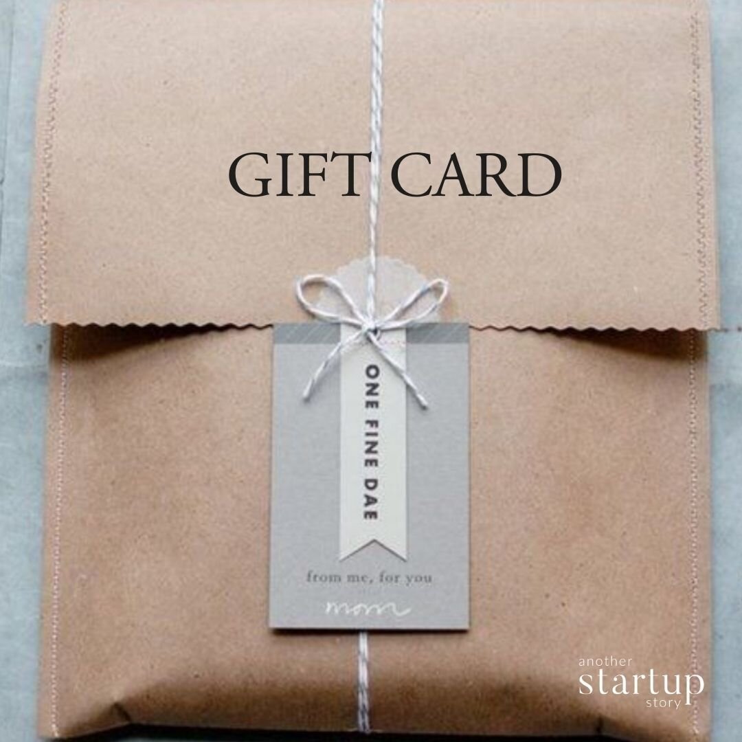 Подарочная коробка красная с золотым бантом