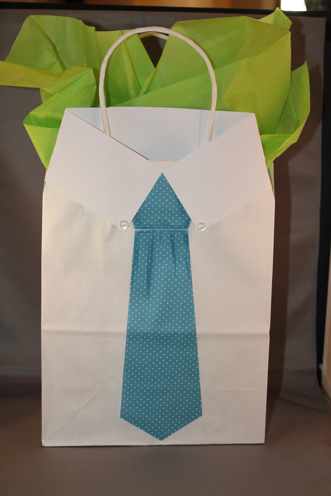 Упаковка в виде галстука