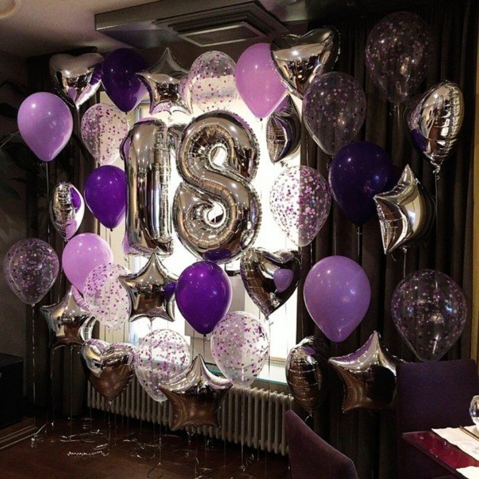 Украшение комнаты шарами