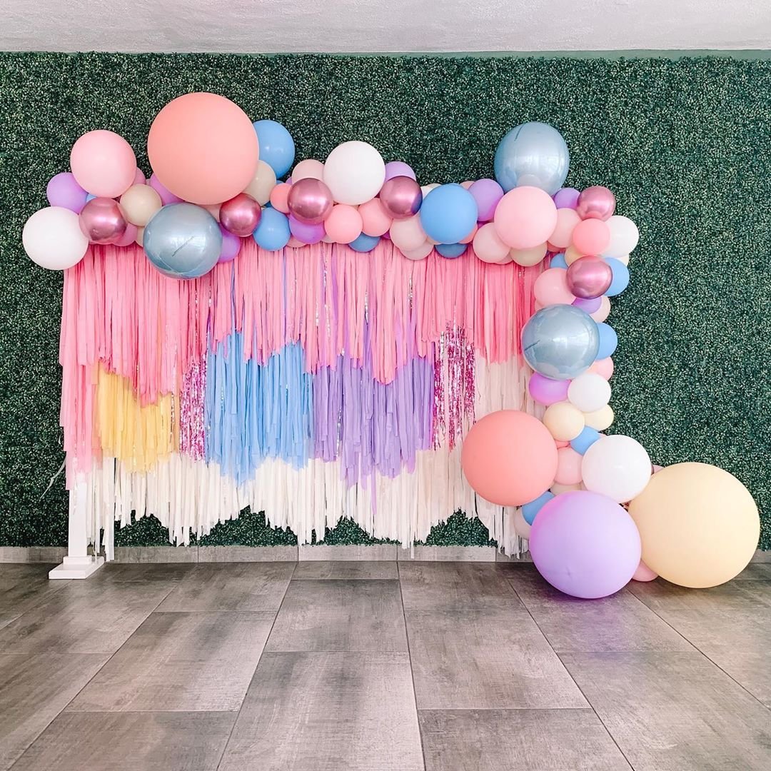 Фотозоны с лентами