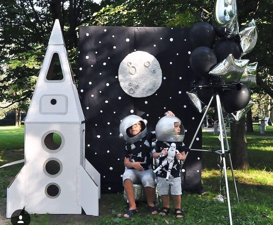 Космонавт из картона