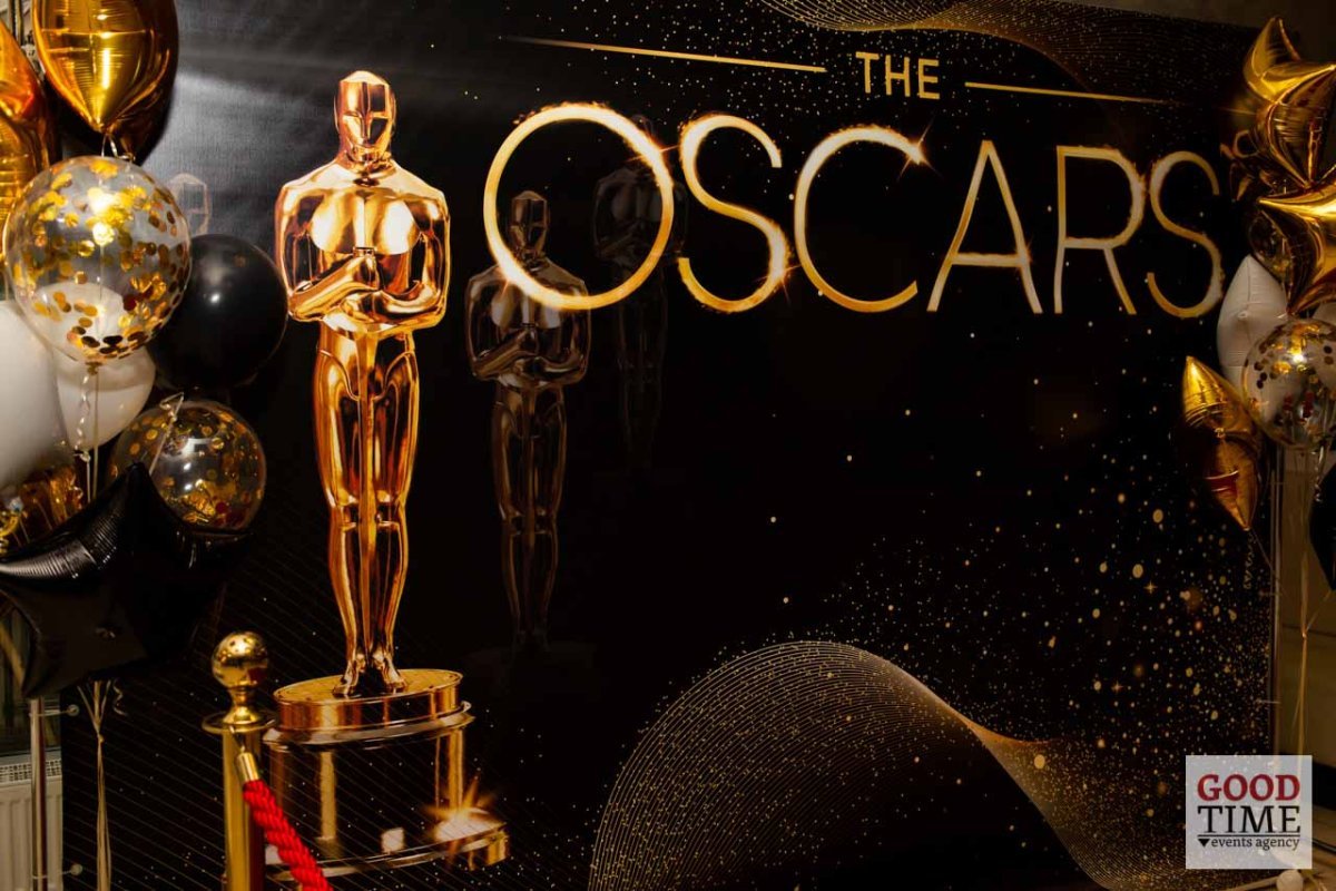 Фотозона в стиле Оскар на выпускной