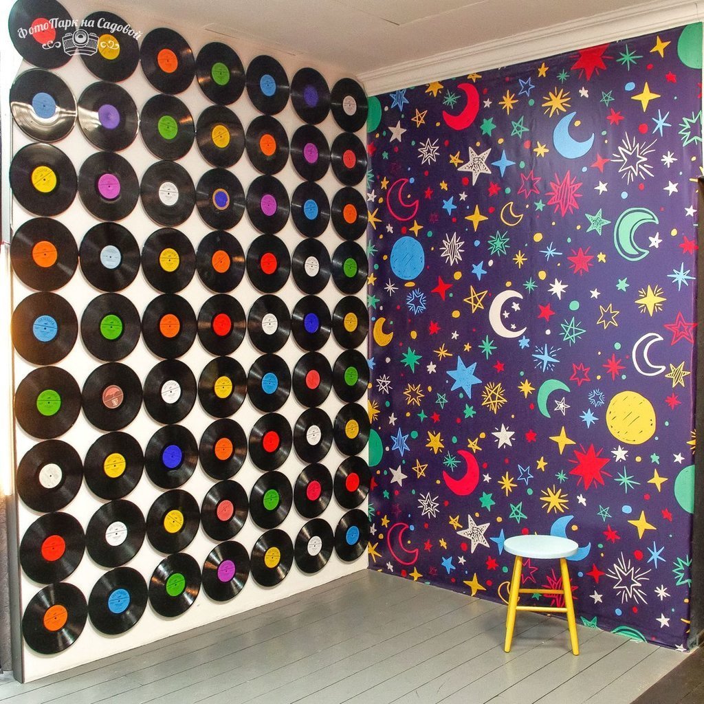 Украшение зала на выпускной в стиле стиляг