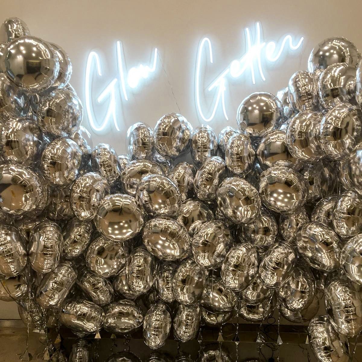 Фотозона с фольгой