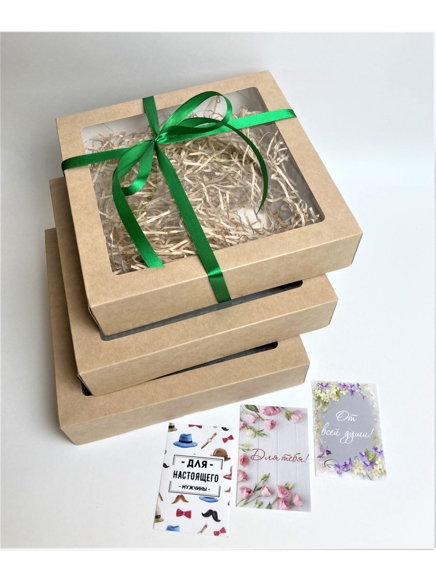 Подарочные коробки с окошком