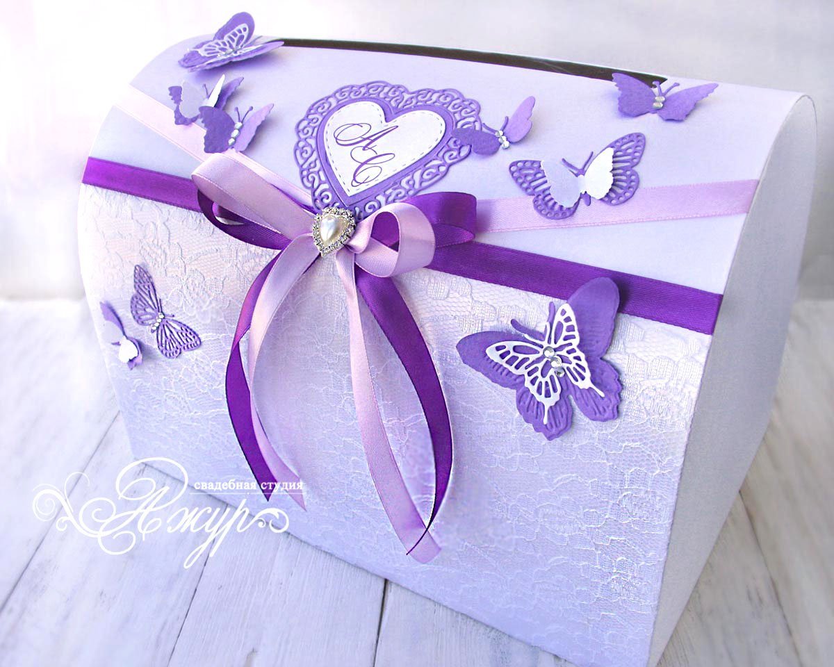 Прозрачная коробка для денег