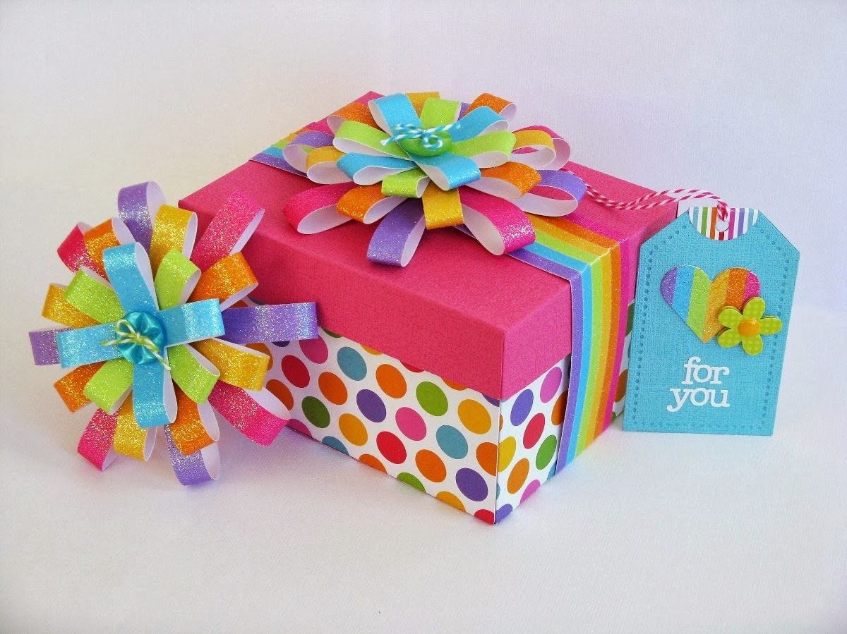 Украсить коробку для подарка