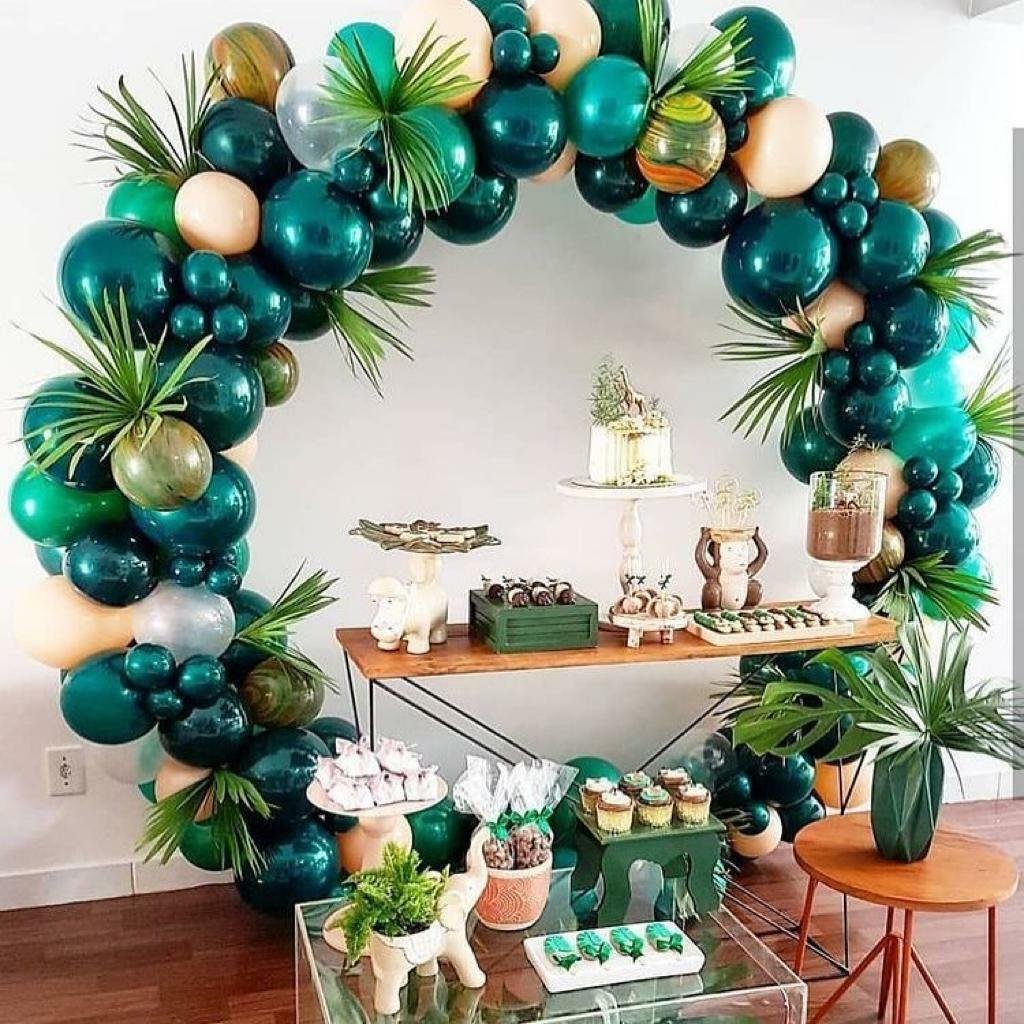 Разнокалиберная гирлянда из шаров