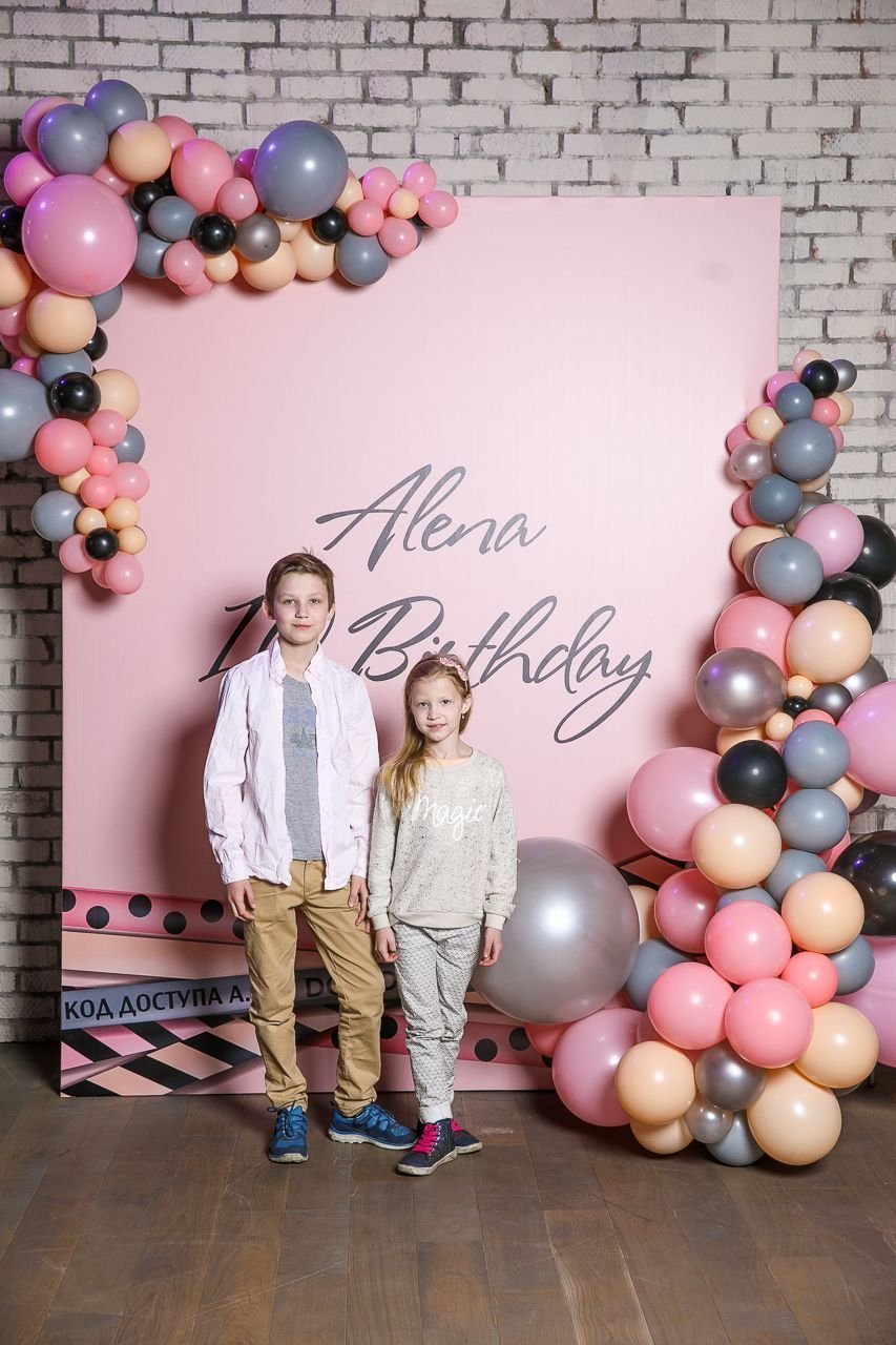 Фотозона зеленые шары