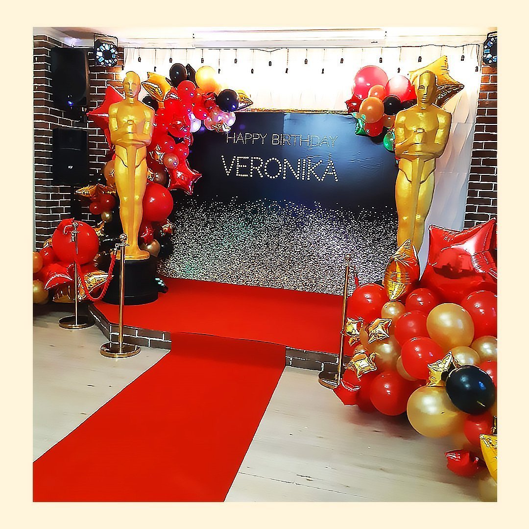 Фотозона на выпускной своими руками