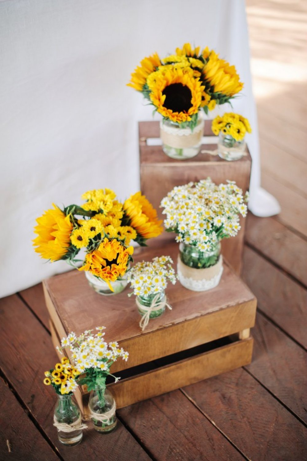 Фотозона с подсолнухами