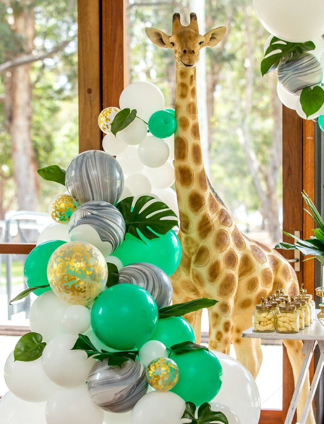 Фотозона на день рождения Король Лев