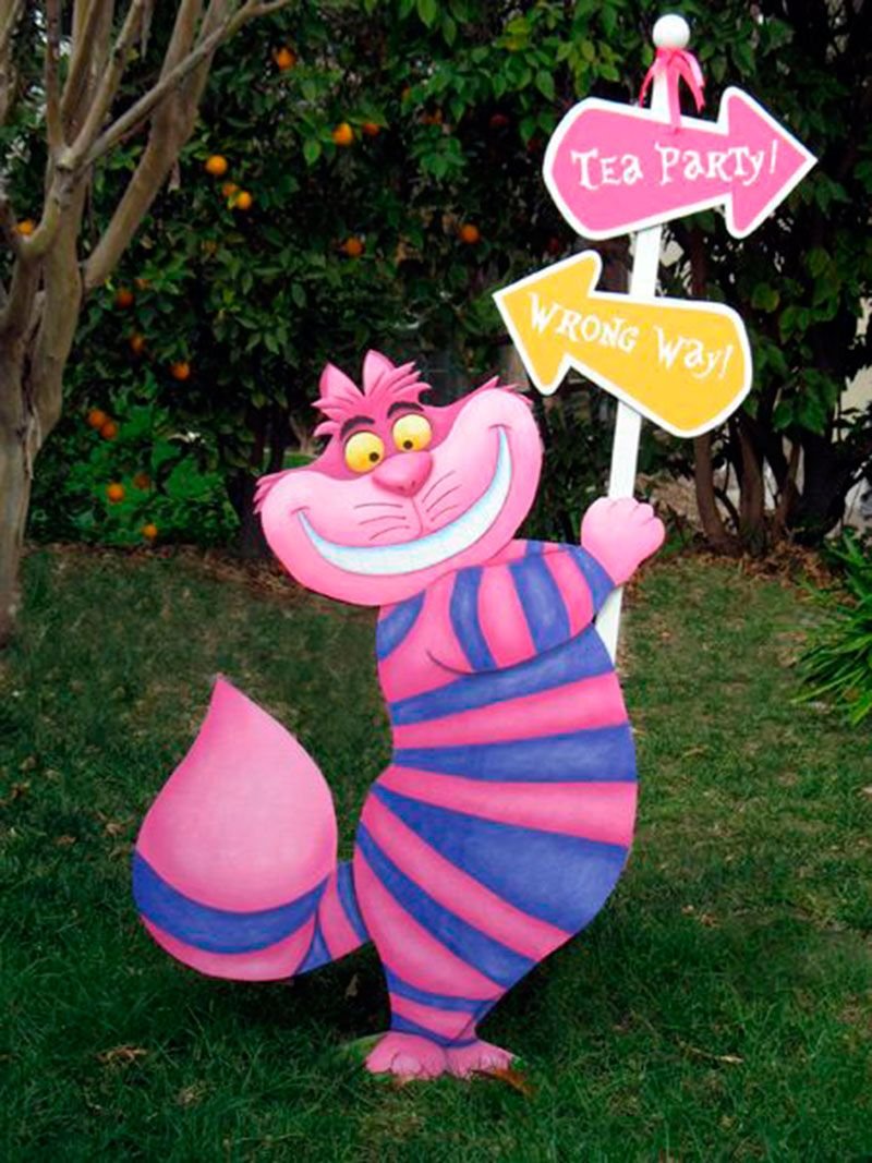 Пиньята Алиса в стране чудес