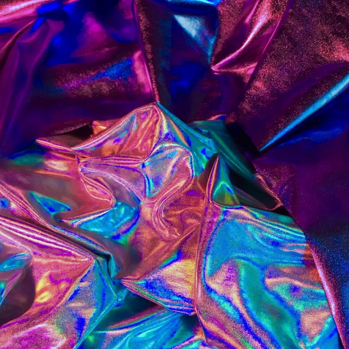 Интерактивные световые инсталляции