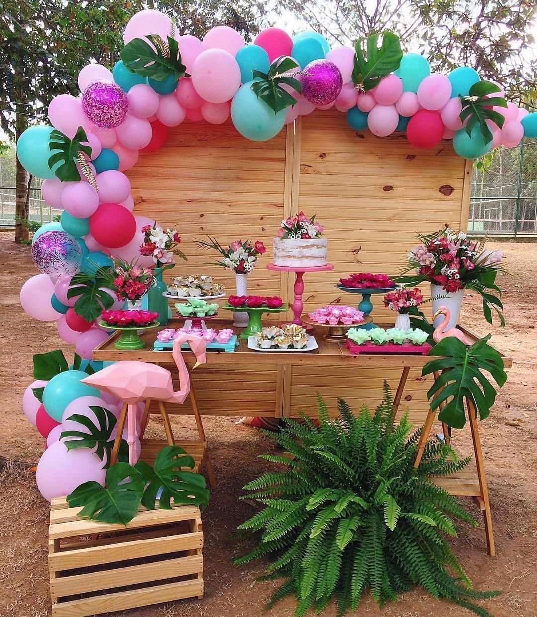 Фотозона в гавайском стиле