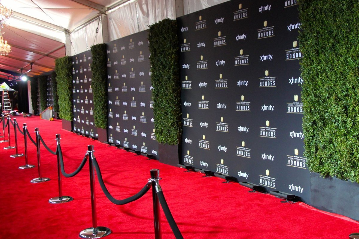 Неоновые фотозоны