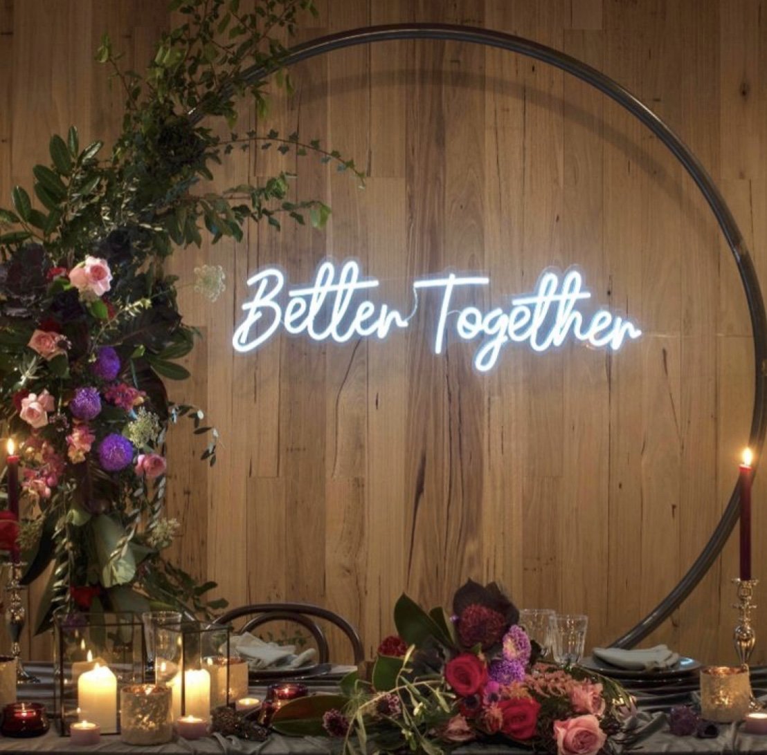 Фотозона с неоном