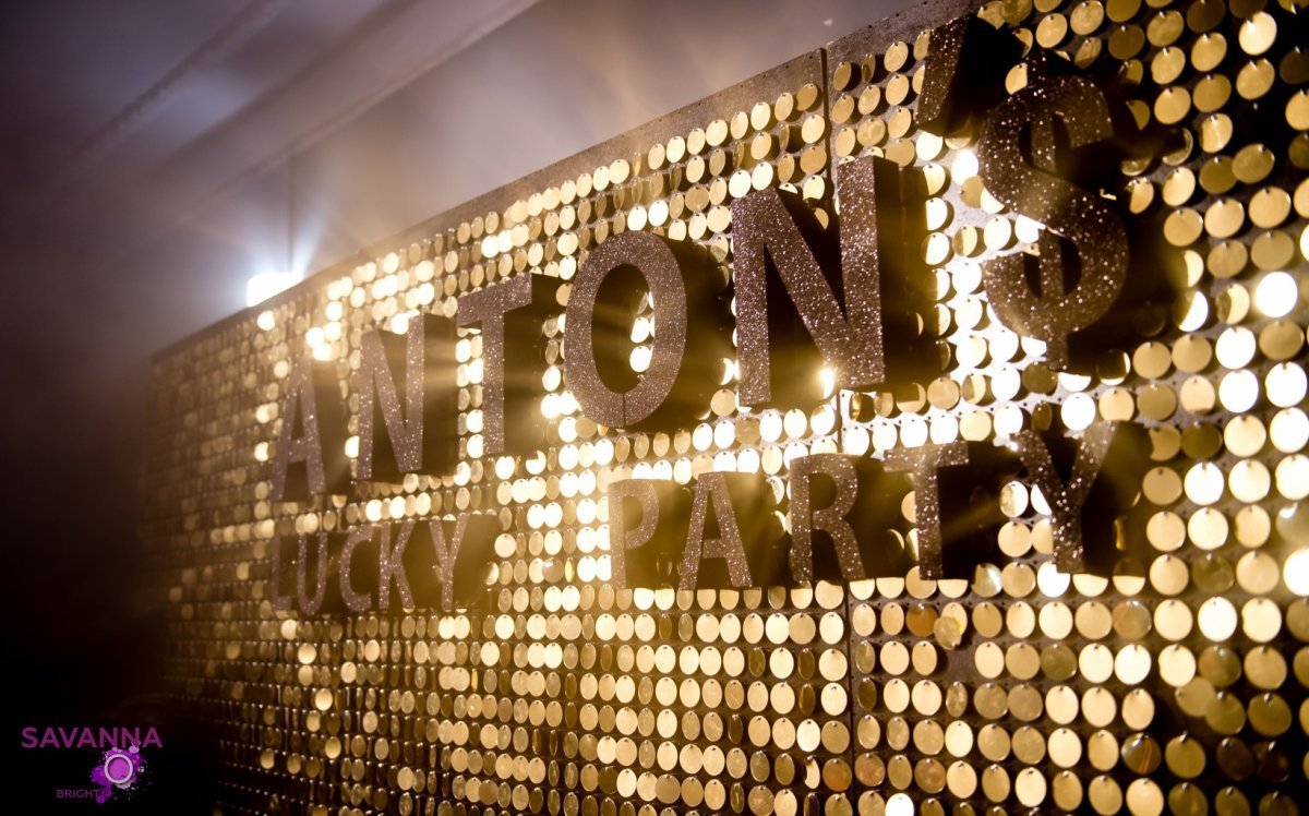 Пайетки для наружной рекламы