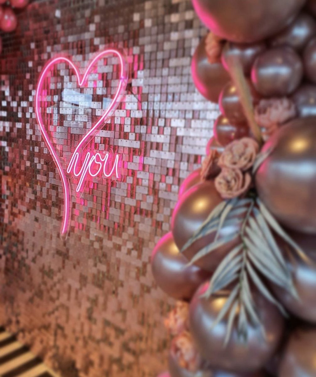 Панели с пайетками для фотозоны